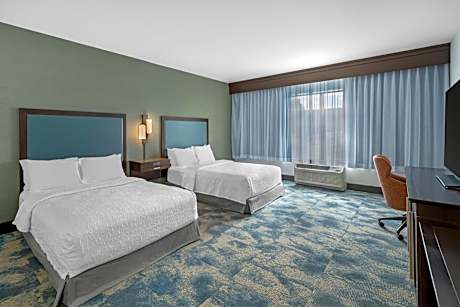 Queen Room with Two Queen Beds - Mobility Access/Non-Smoking