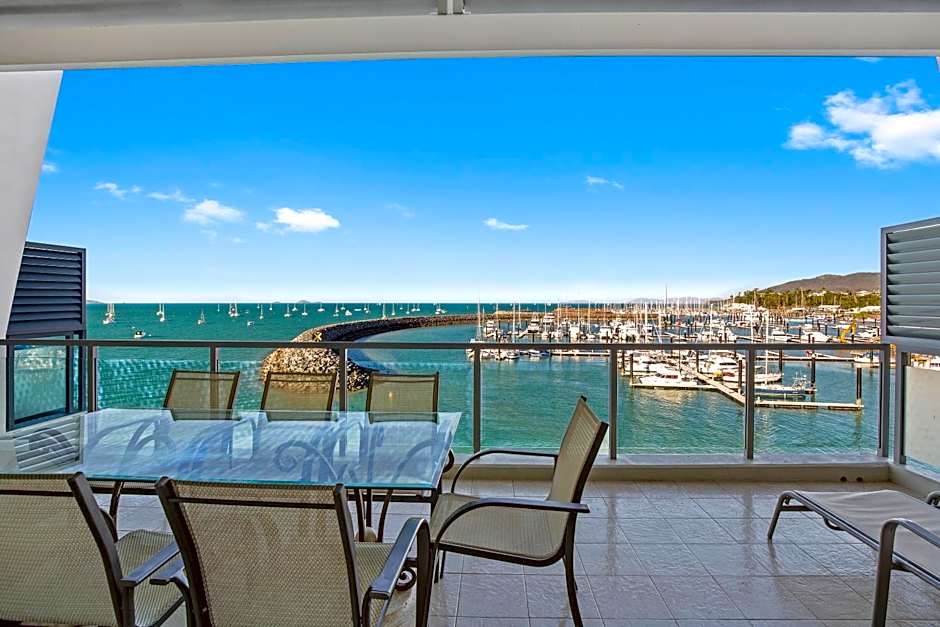Peninsula Airlie Beach
