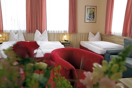 Triple Room with Mountain View