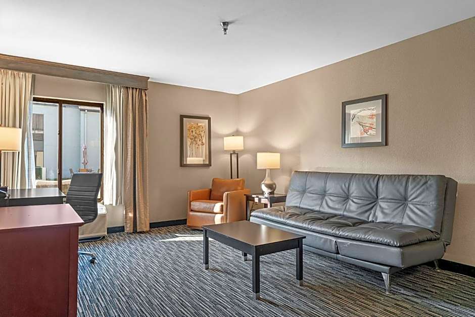 Best Western Courtview Hotel