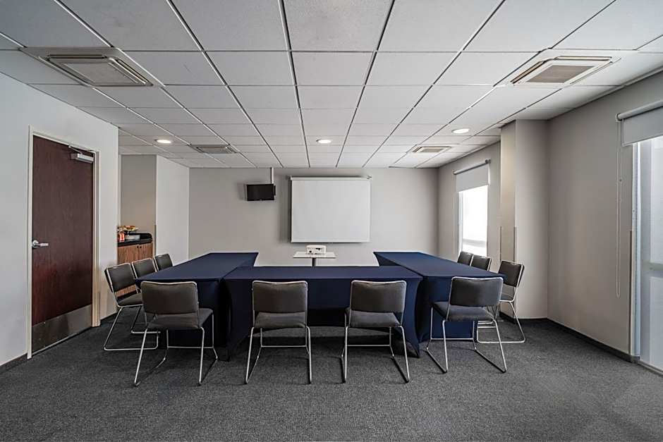 City Express by Marriott Querétaro Juríca