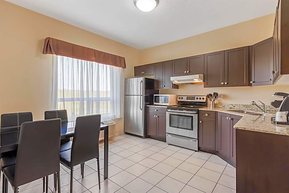 Best Western Plus Red Deer Inn & Suites