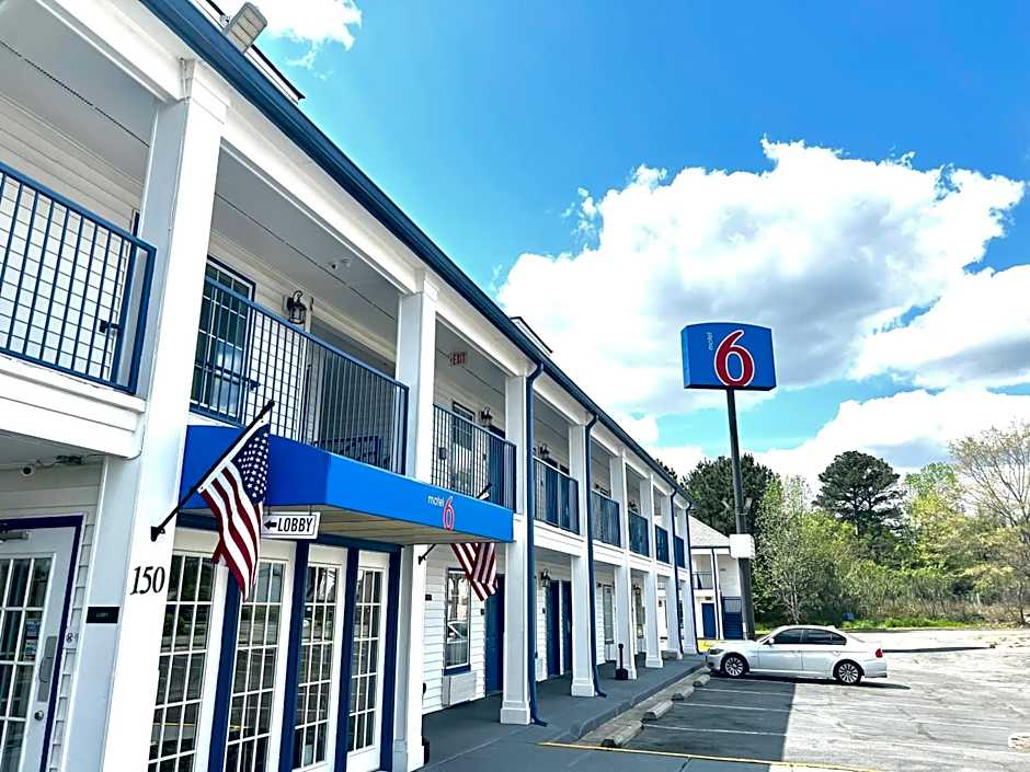 Motel 6 Macon, GA I 475
