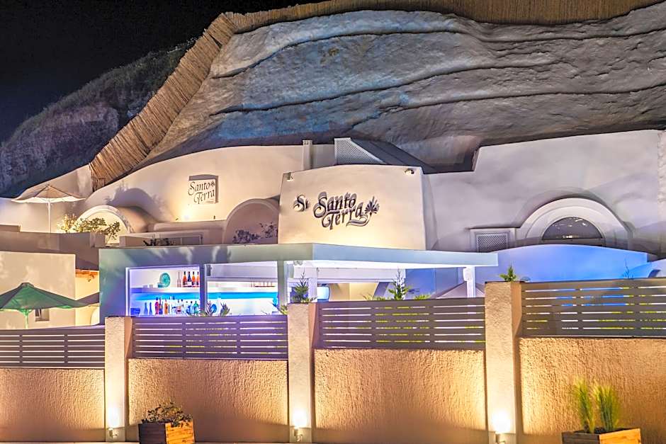 Santoterra Antigua Suites