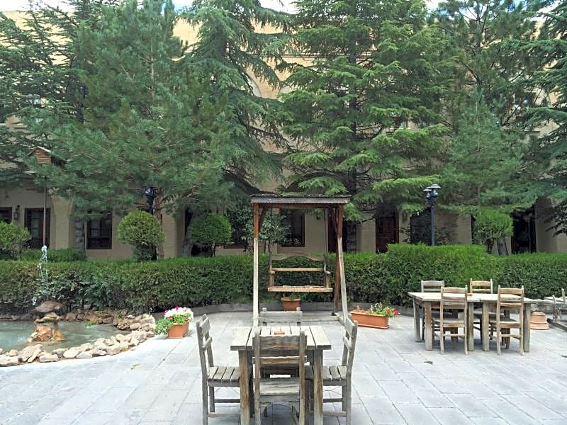 Burcu Cave Hotel
