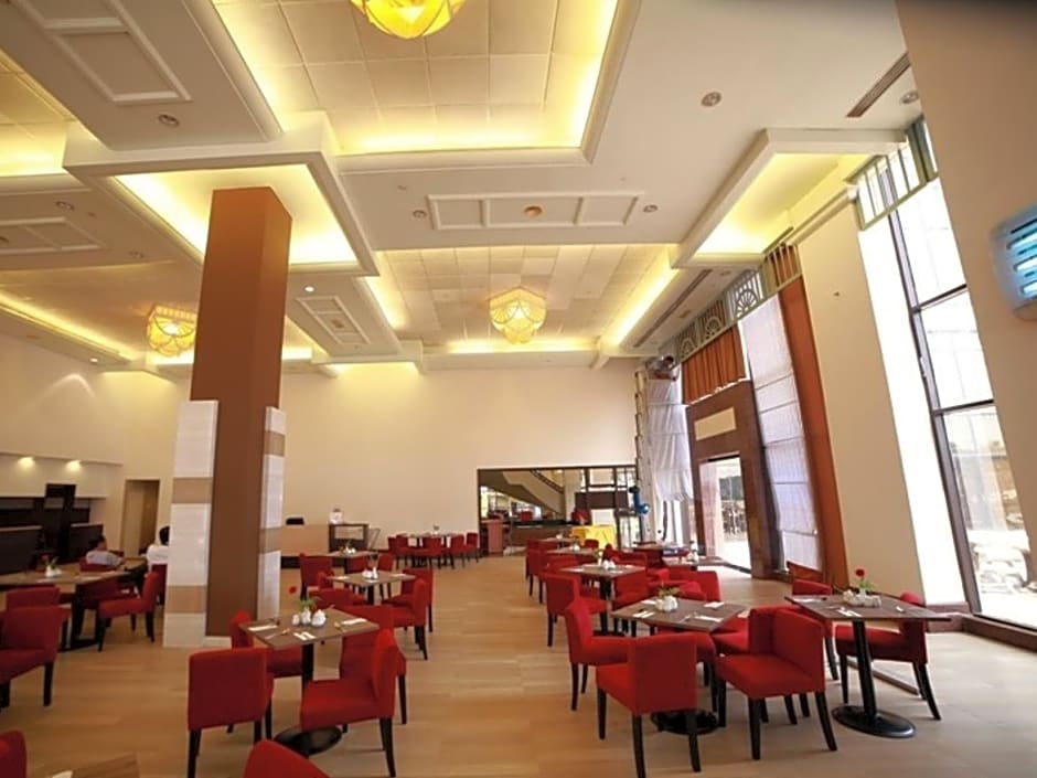 Grand Riverview Hotel