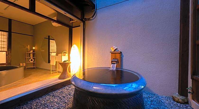 Nazuna Kyoto Nijo-jo