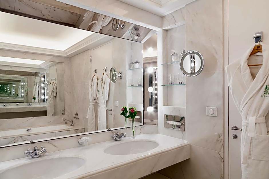 Le Bristol Paris, Oetker Hotels