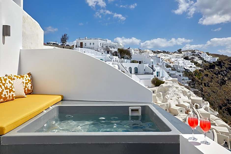 Allure Breeze Suites