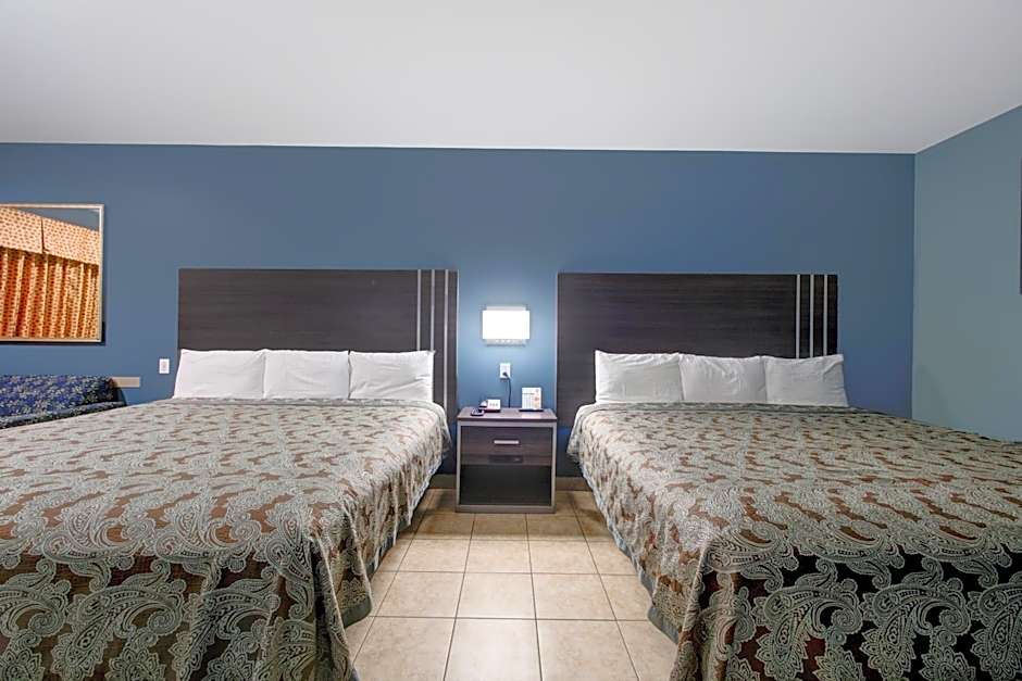 Weslaco Inn by Capital O Near Mercedes