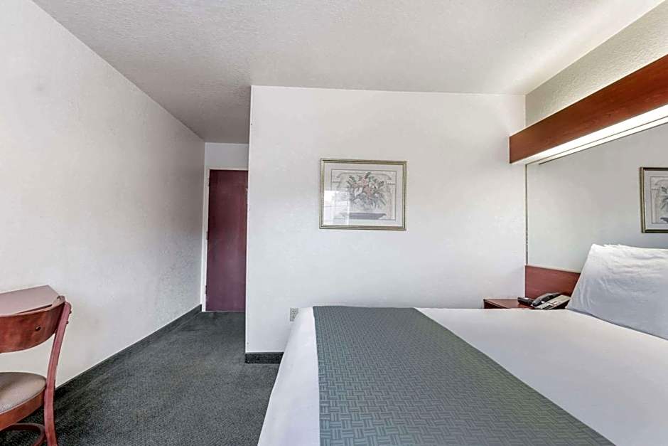 Microtel Inn & Suites By Wyndham Marianna