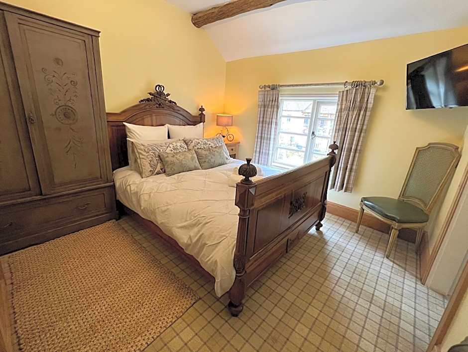 The Bridge House Restaurant and Hotel