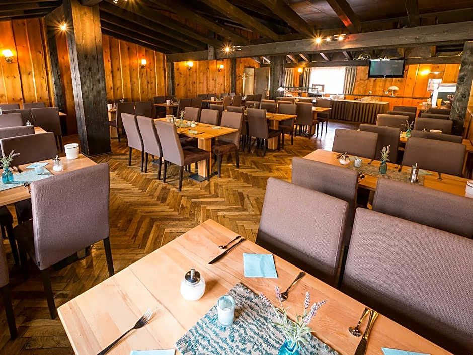 Hotel Lowen Garni - B&B