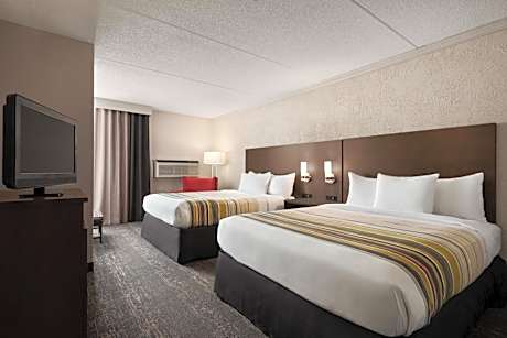 Suite with Two Queen Beds - Non-Smoking