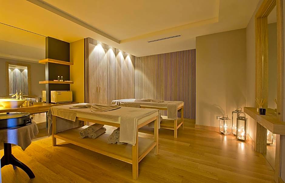 Lara Barut Collection - Ultra All Inclusive