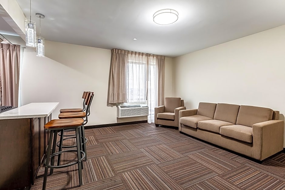 Van Wyck Hotel & Suites near JFK Airport