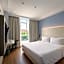 DK Belstar Hotel  Belitung