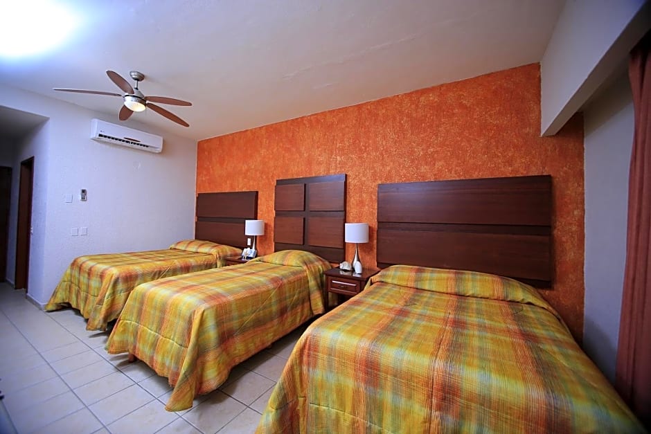 Hotel Playa Del Sol