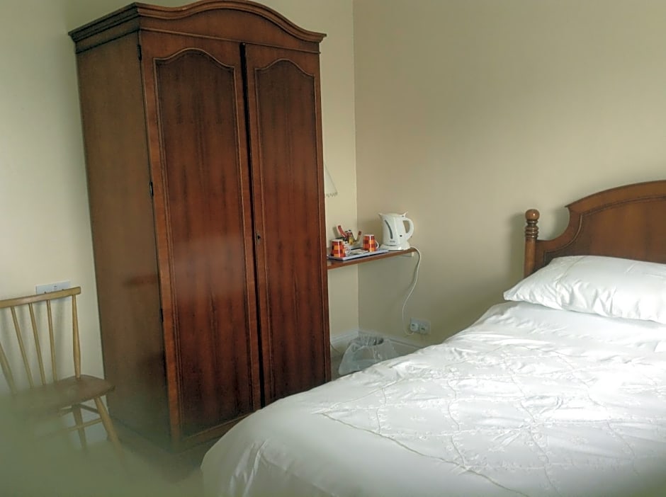 Drakewalls Bed And Breakfast