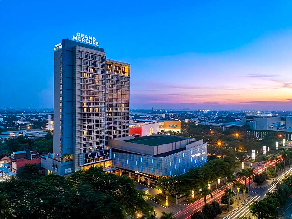 Grand Mercure Solo Baru