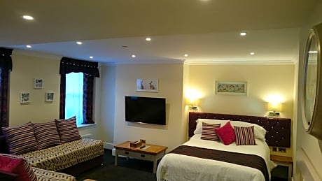 Superior Family Room