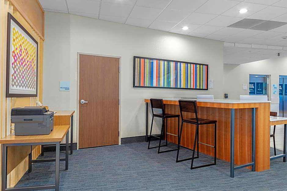 Holiday Inn Express And Suites Leander By IHG