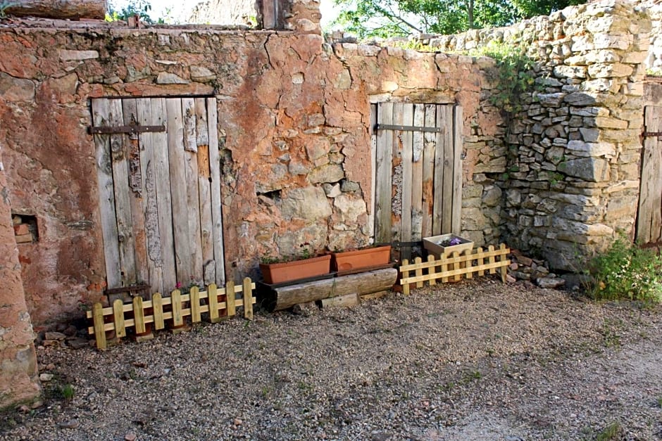 Valcaris: gites, chambre d'hotes et tables d'hotes