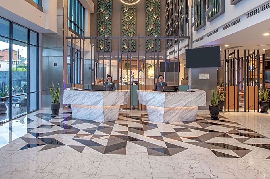 THE 1O1 Jakarta Airport CBC