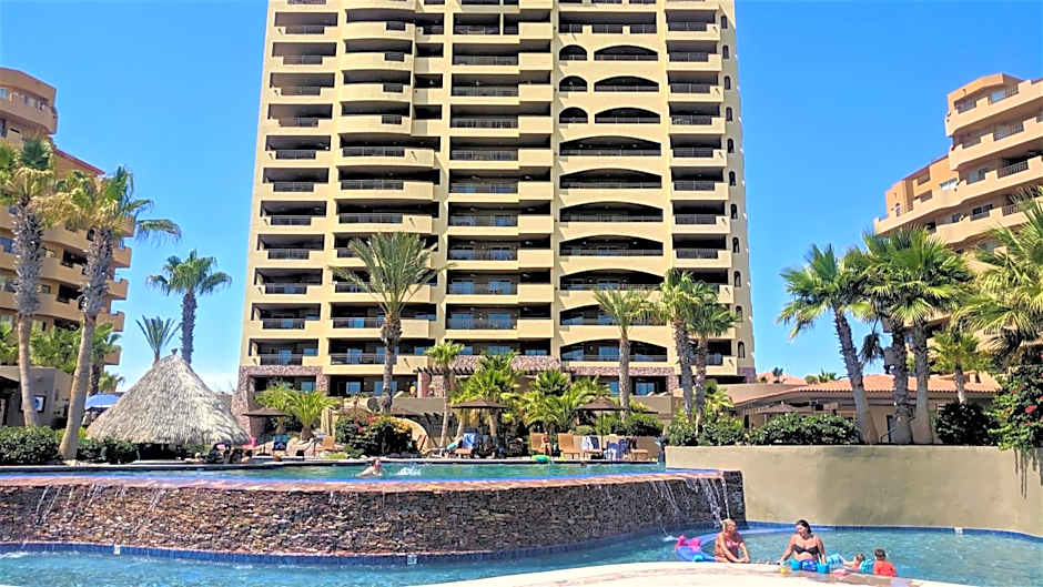 Bella Sirena 305-A - Elegant Oceanview Condo on Beachfront Resort