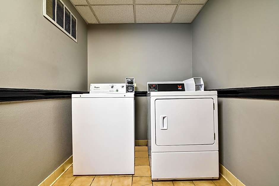 OYO Townhouse Inn Jacksonville AR