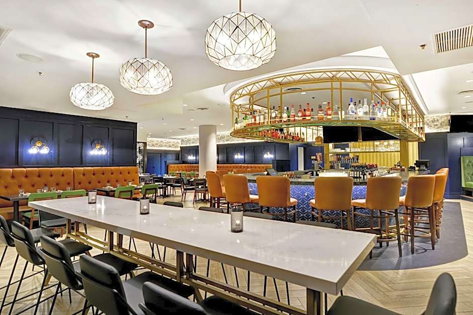 Embassy Suites by Hilton Minneapolis-Airport