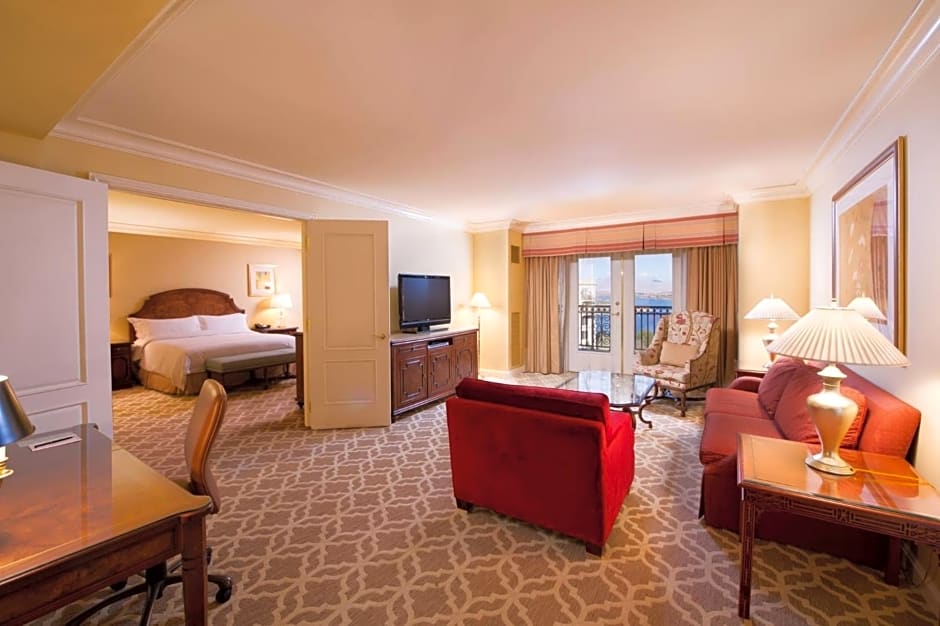 Hilton Lake Las Vegas Resort & Spa