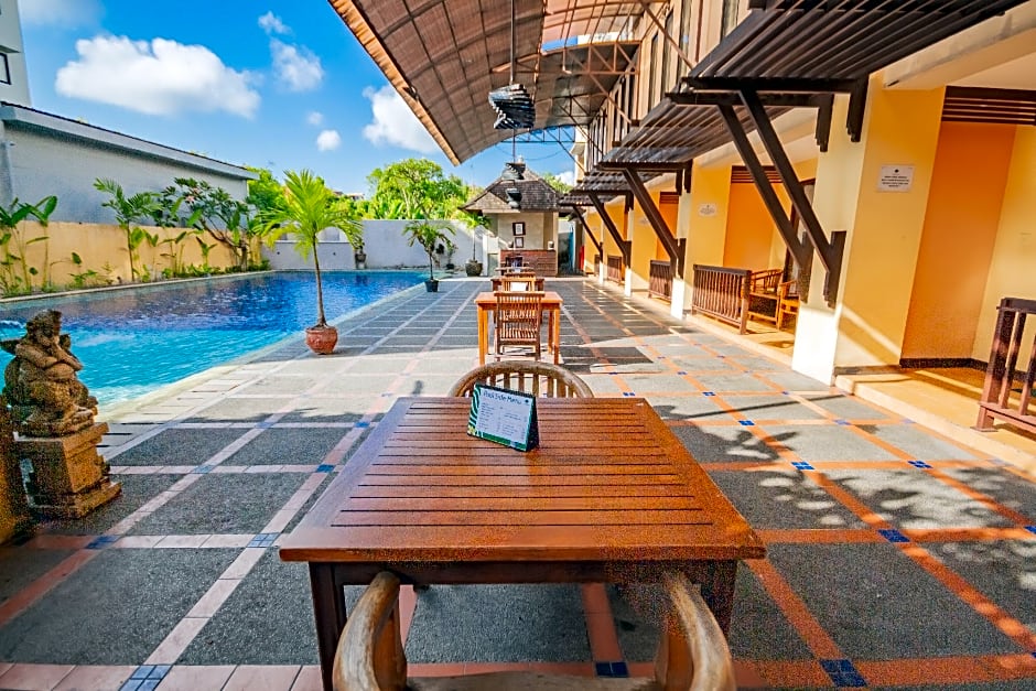 Grand Santhi Hotel