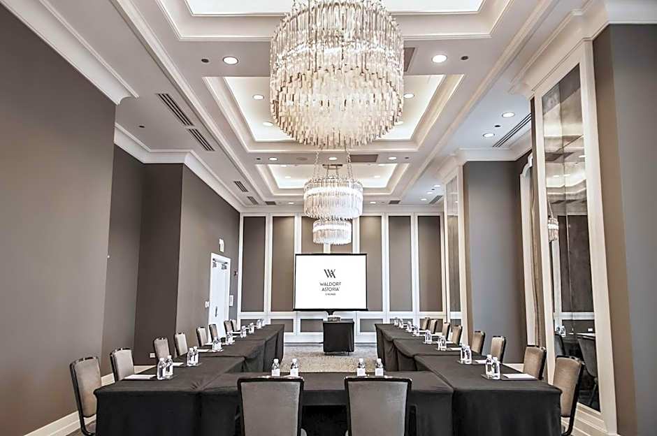 Waldorf Astoria By Hilton Chicago