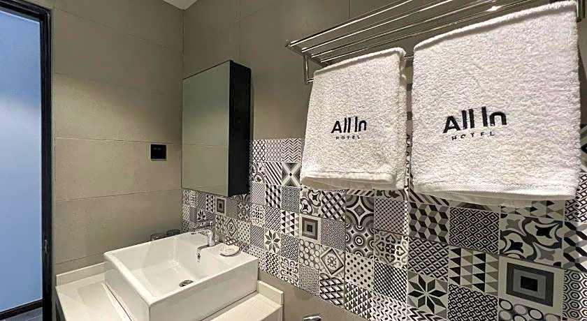 ALL IN HOTEL
