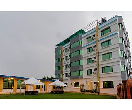 Hotel Ratnasambhava