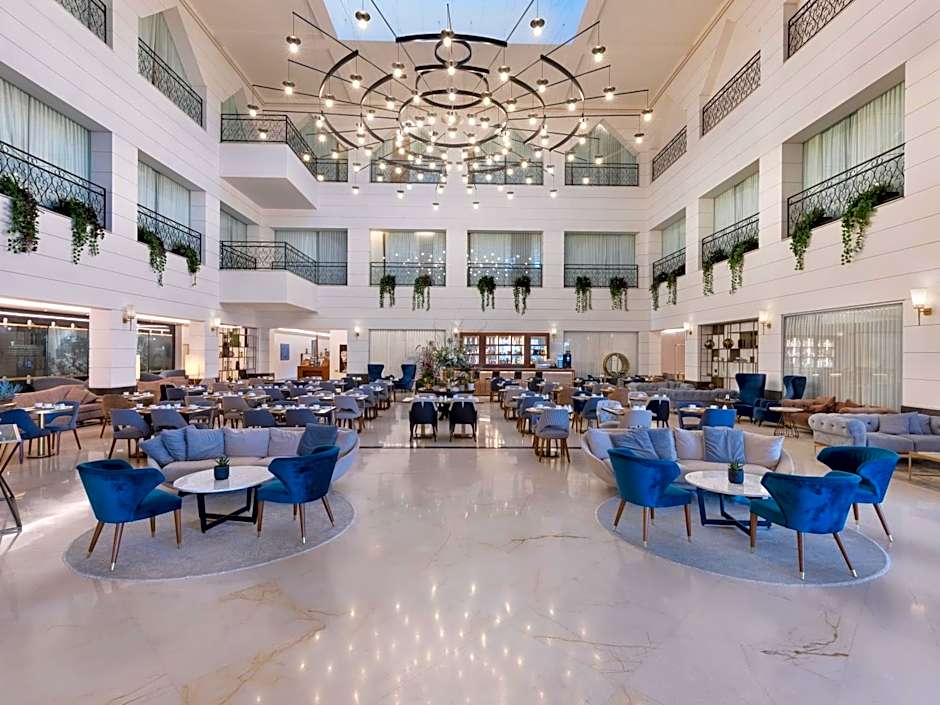 Opera Tel Aviv by Herbert Samuel