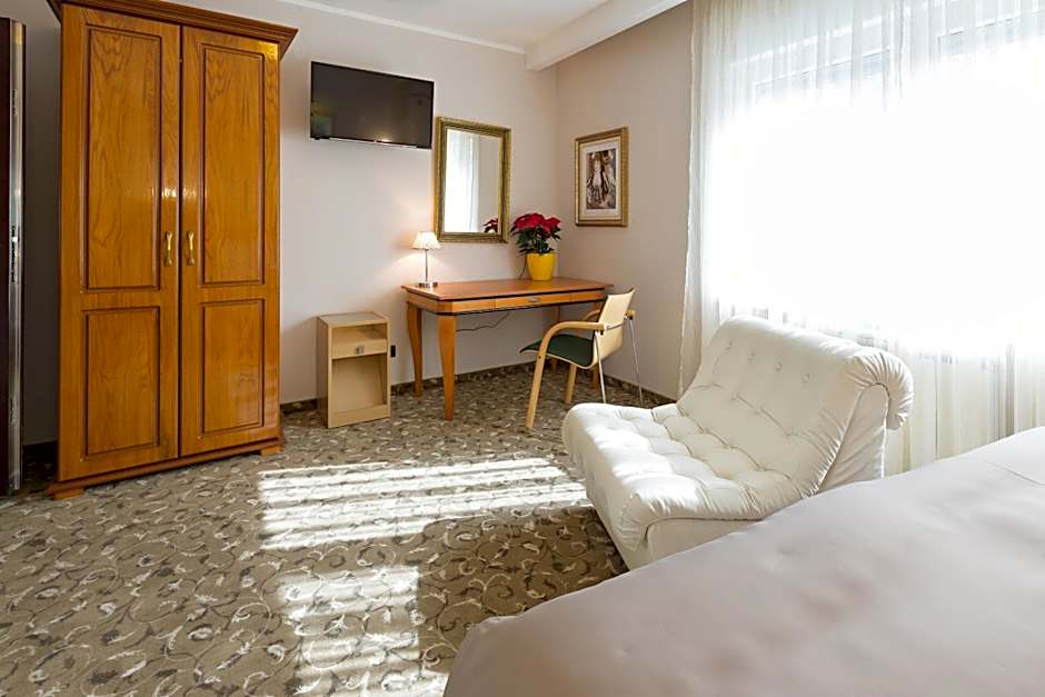 Hotel Sterling Garni