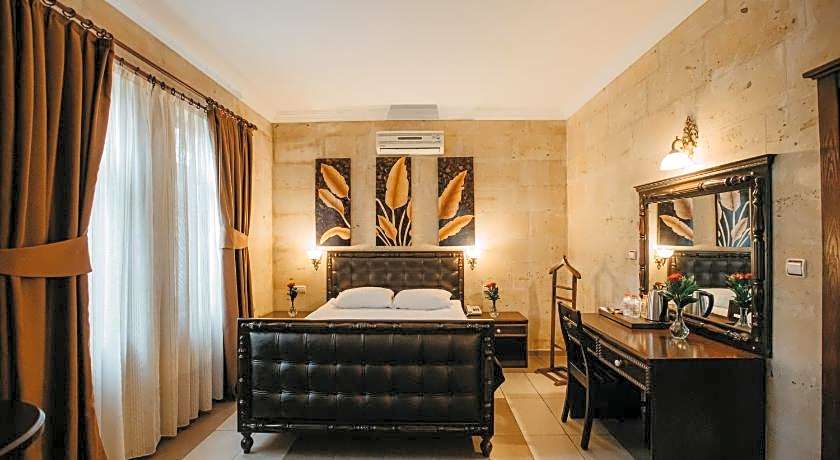 Royal Stone Houses - Goreme