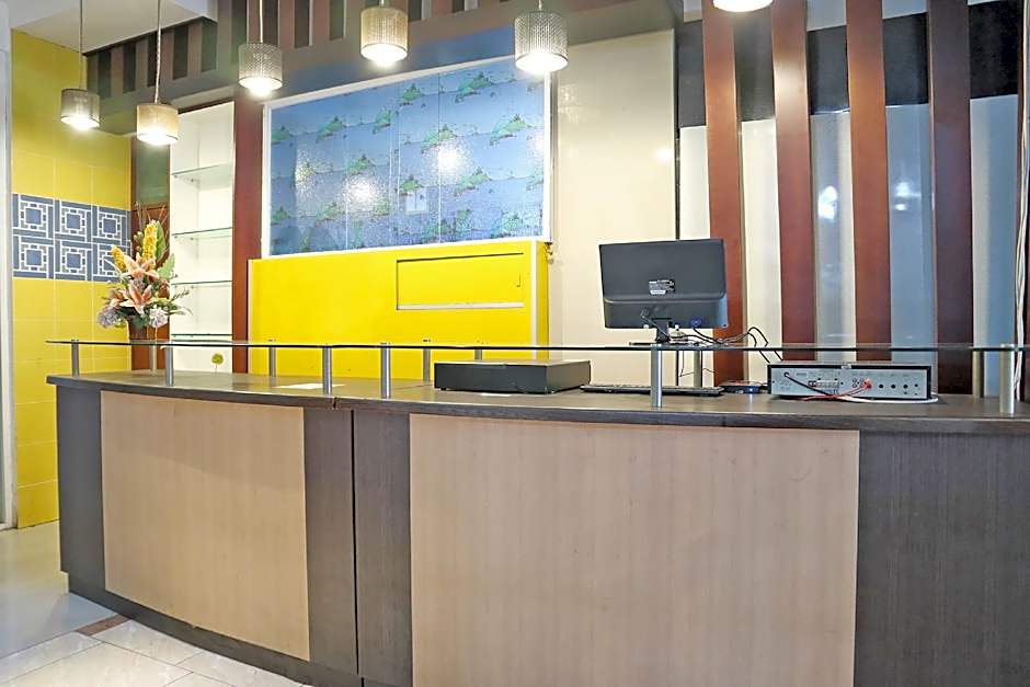 Hotel O M Authentic Kost Man