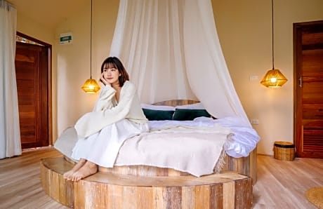 Deluxe Royal Room