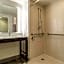La Quinta Inn & Suites by Wyndham Warwick-Providence Airport