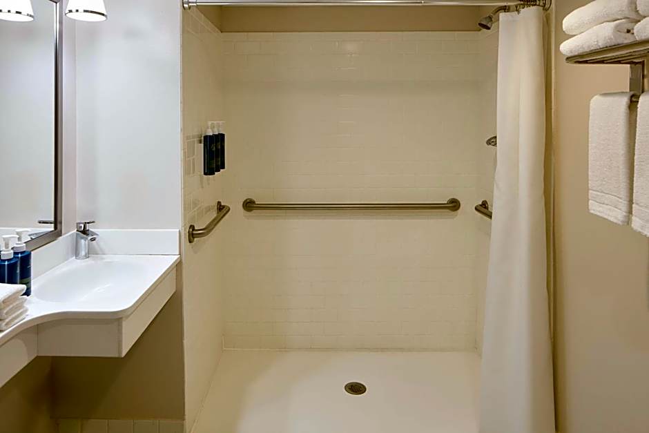 Four Points by Sheraton Virginia Beach Oceanfront