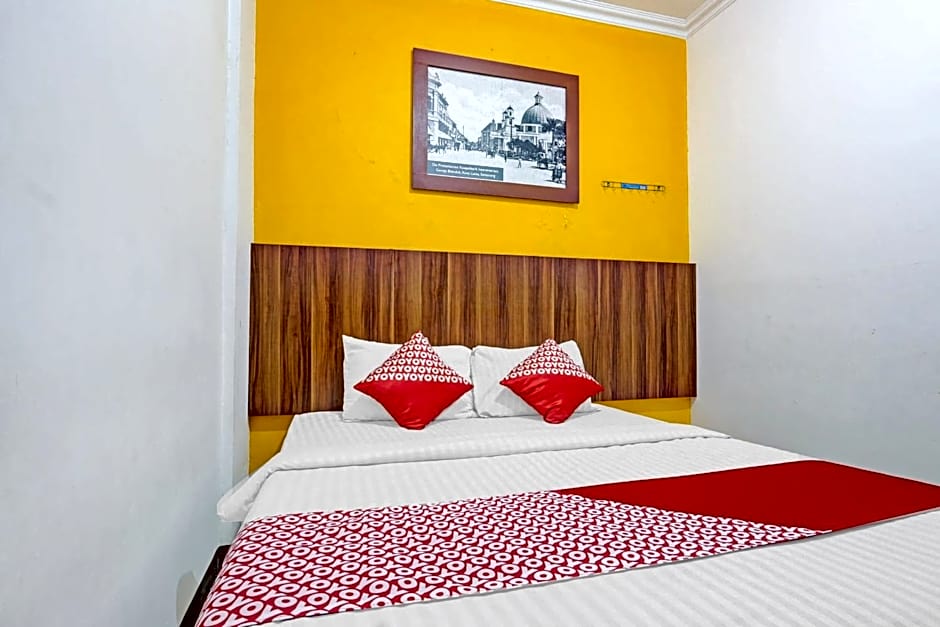 OYO 90426 Near Mall Ciputra 2