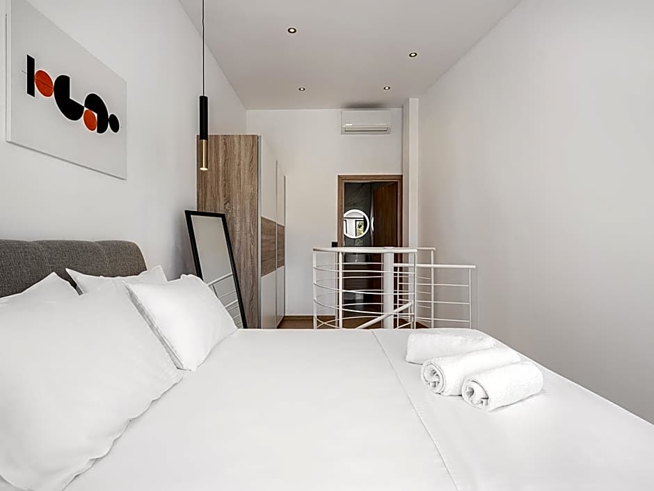 NEK Suites - Adults Only