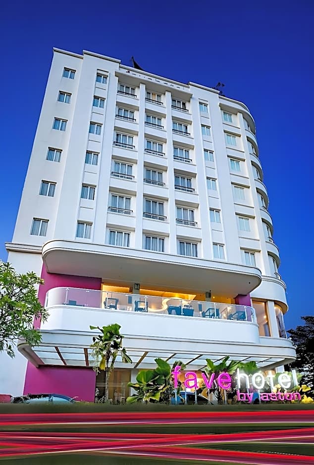 Brits Hotel Puri Indah