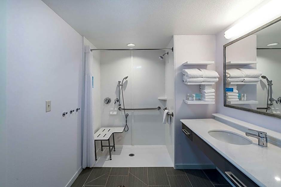 Hampton Inn By Hilton & Suites Newburgh Stewart Airport, NY