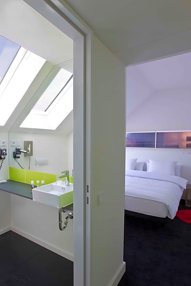 Hotel Gat Point Charlie