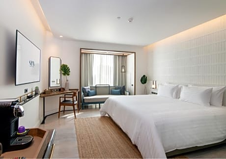 Serene White Double Room (24 Hours Room Use)
