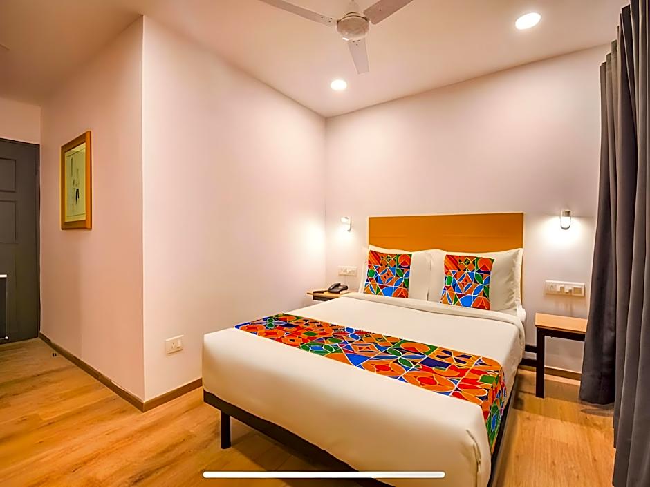 Via Heera Holiday Inn